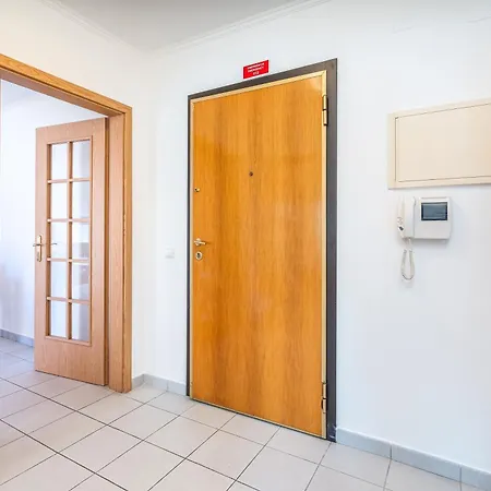 Cool Motion Rocha T1 Apartment *